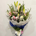 Graceful Mixed Floral Bouquet