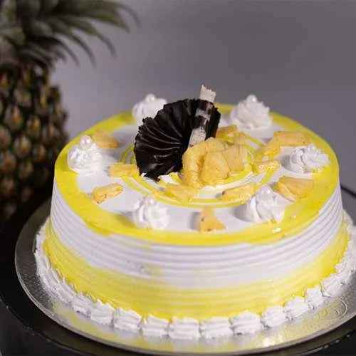 Premium Pineapple Cake - Bake N Bloom