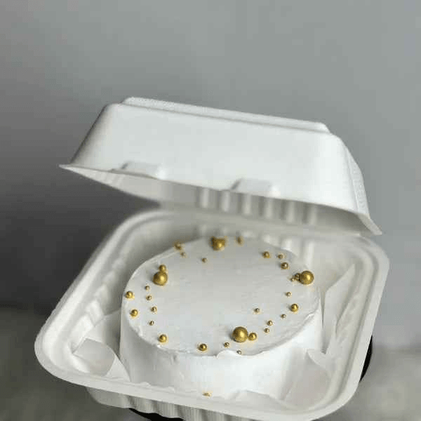 Golden Crunch Bento Cake